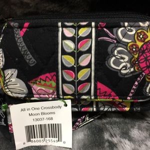 Vera Bradley Bags - Purse Vera Bradley Bags - Purse